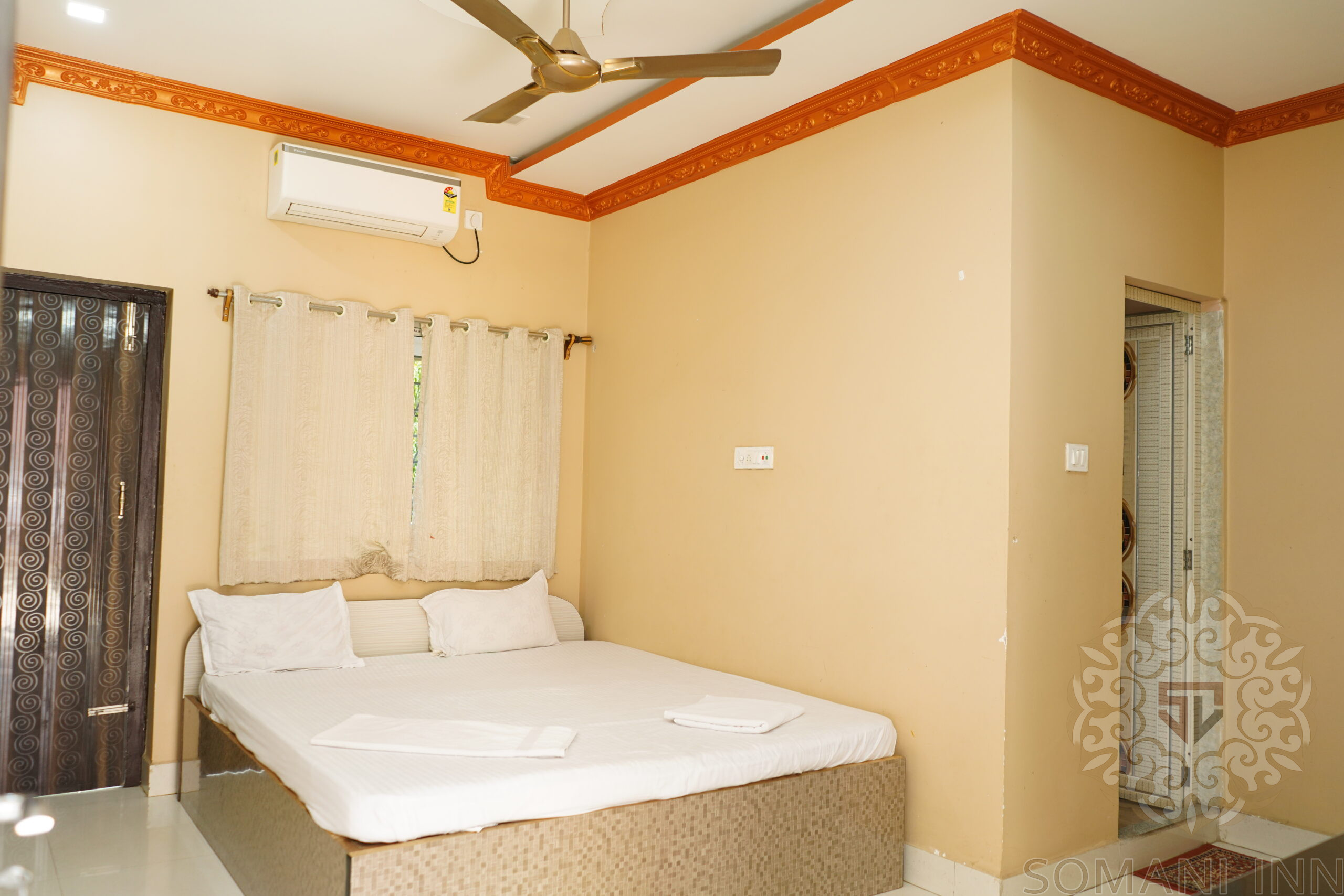 Double Bedded Deluxe Room With Private Balcony